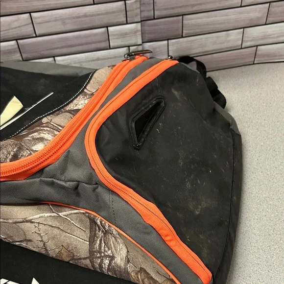 Easton Double Bat Bag/EquipmentCamouflage Black Backpack Orange Accents - Picture 11 of 12
